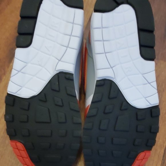 Nike Air Max 1 LV8 "Martian Sunrise" - GS 6Y (Women US 7.5) - Picture 4 of 5